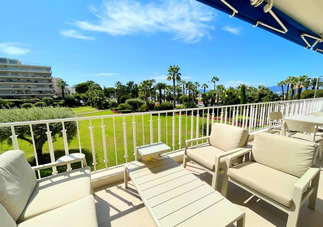 Viva Riviera Residence Les Dunes 90 Croisette Cannes